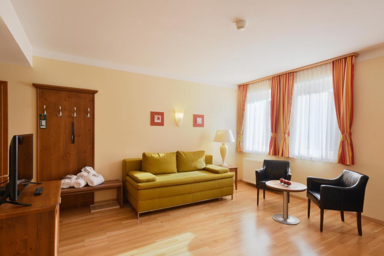 Cella Central Historic Boutique Hotel Zell am See Phòng bức ảnh