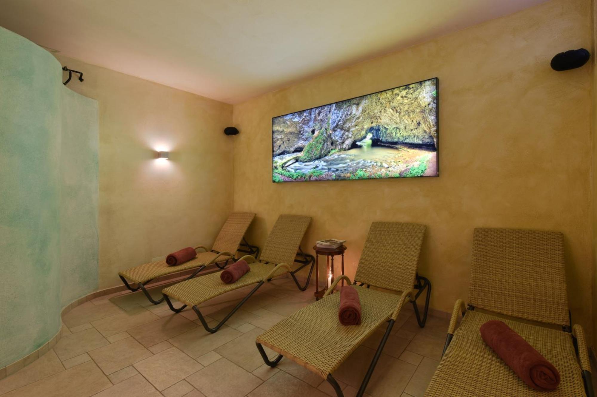Cella Central Historic Boutique Hotel Zell am See Ngoại thất bức ảnh