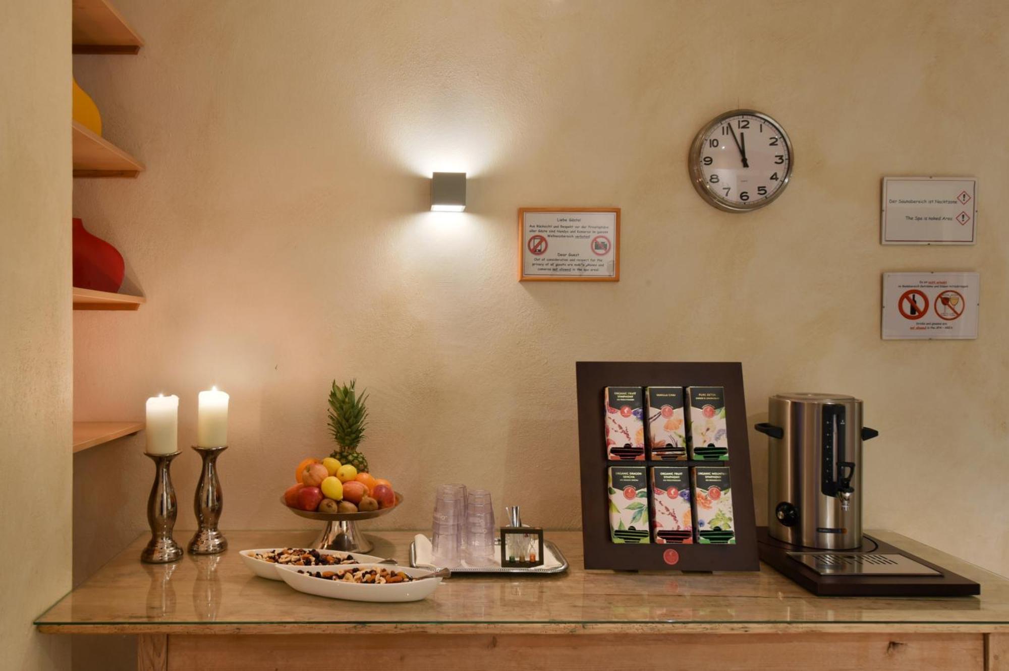 Cella Central Historic Boutique Hotel Zell am See Ngoại thất bức ảnh
