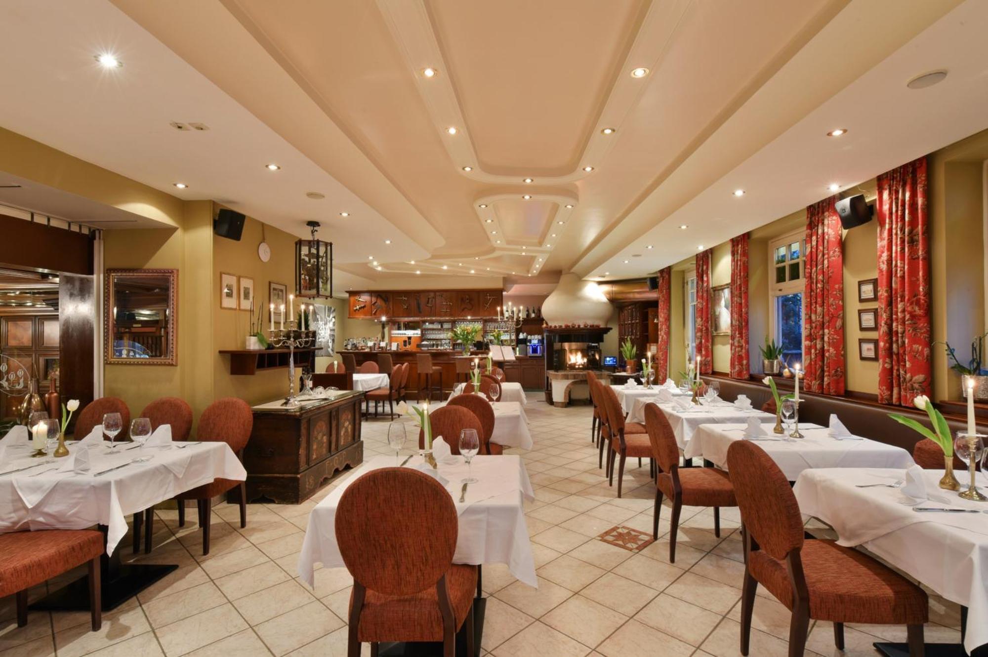 Cella Central Historic Boutique Hotel Zell am See Ngoại thất bức ảnh