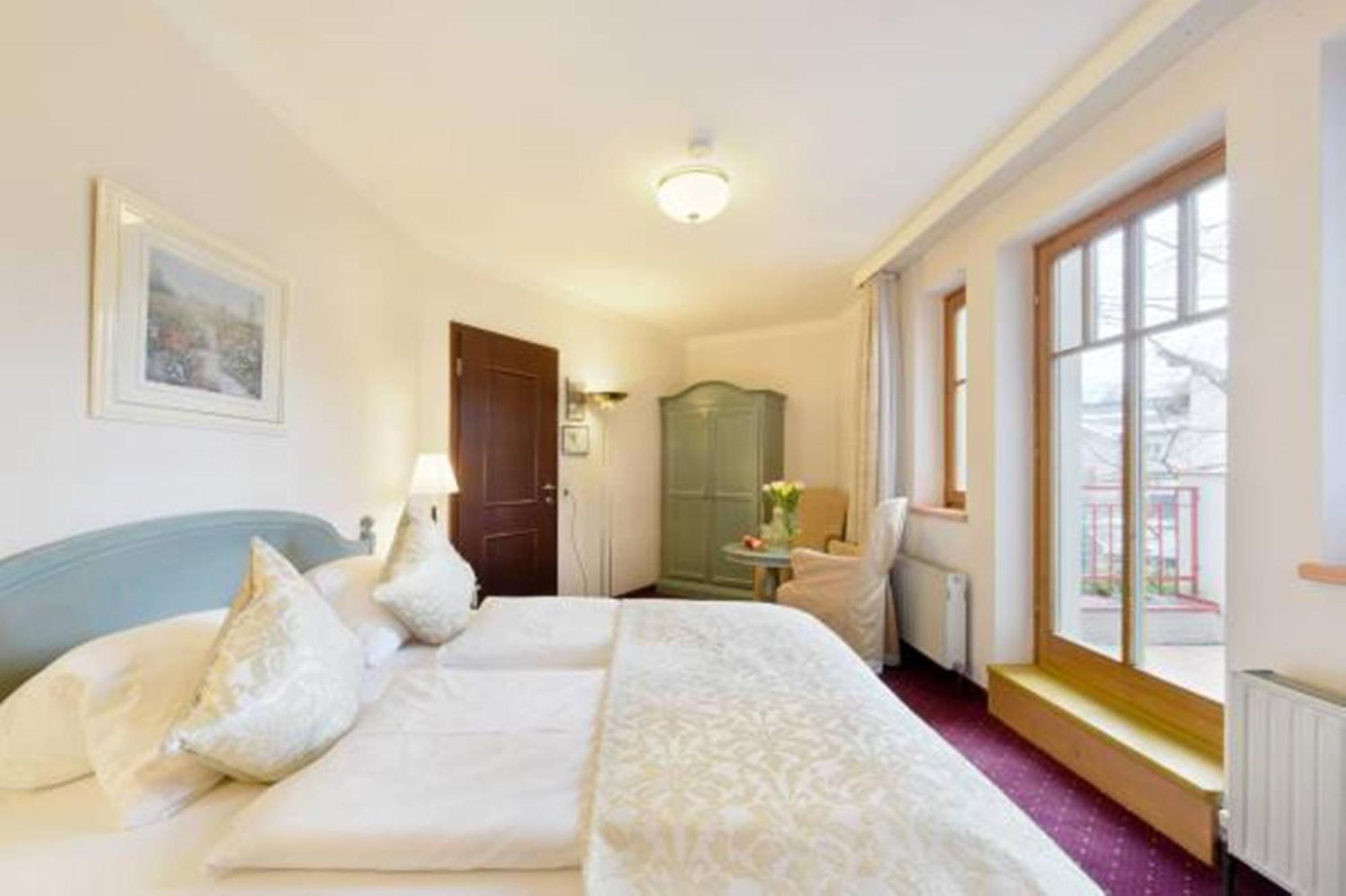 Cella Central Historic Boutique Hotel Zell am See Phòng bức ảnh